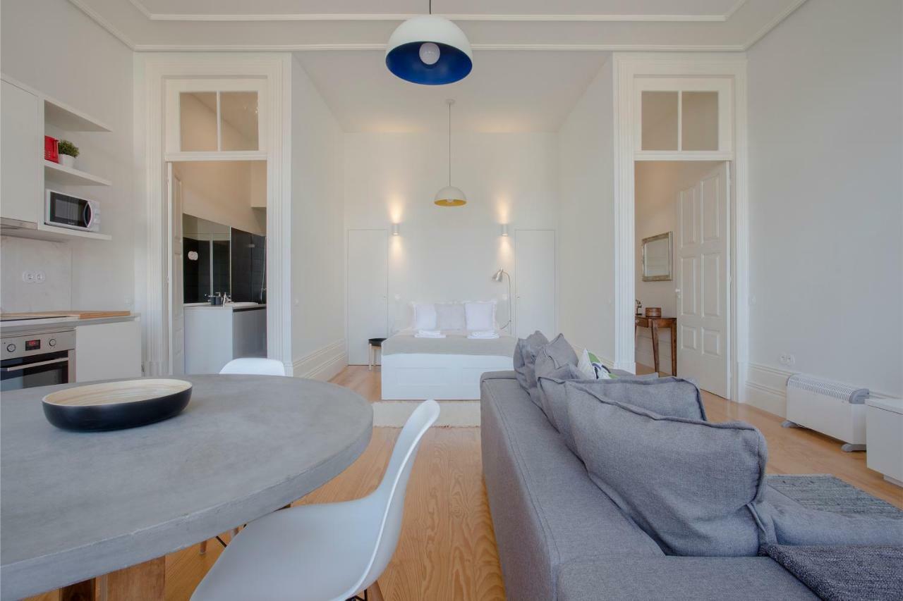 Downtown Spacious Studio Порту Екстер'єр фото
