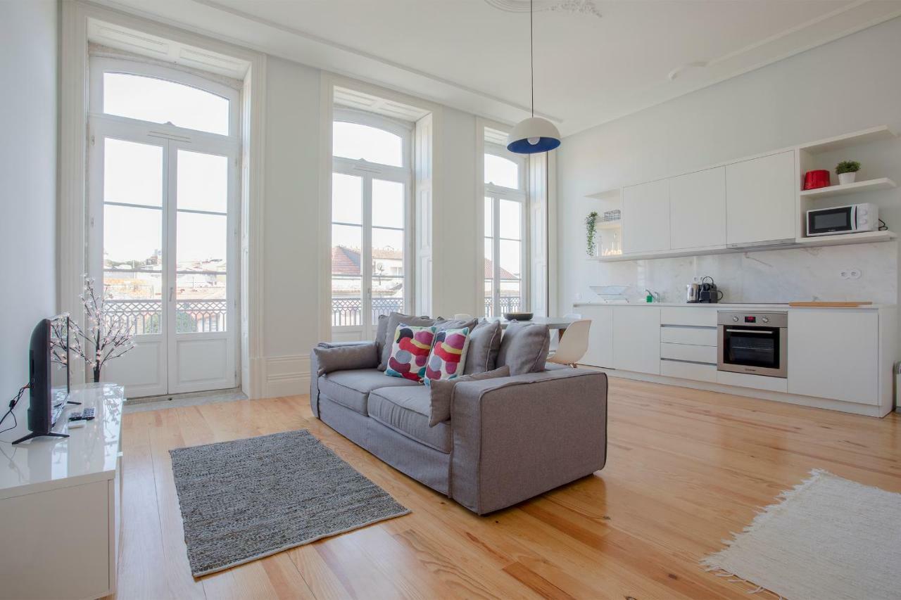 Downtown Spacious Studio Порту Екстер'єр фото