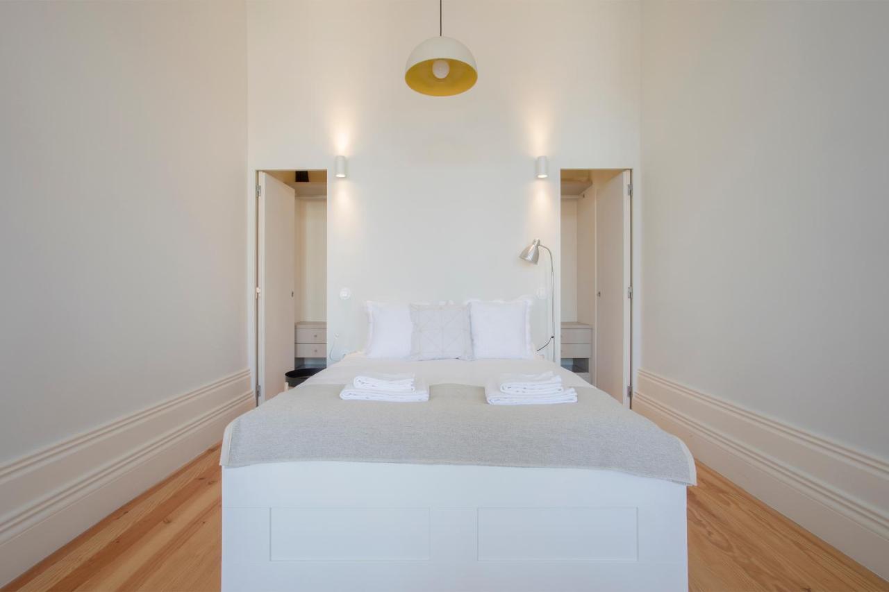 Downtown Spacious Studio Порту Екстер'єр фото